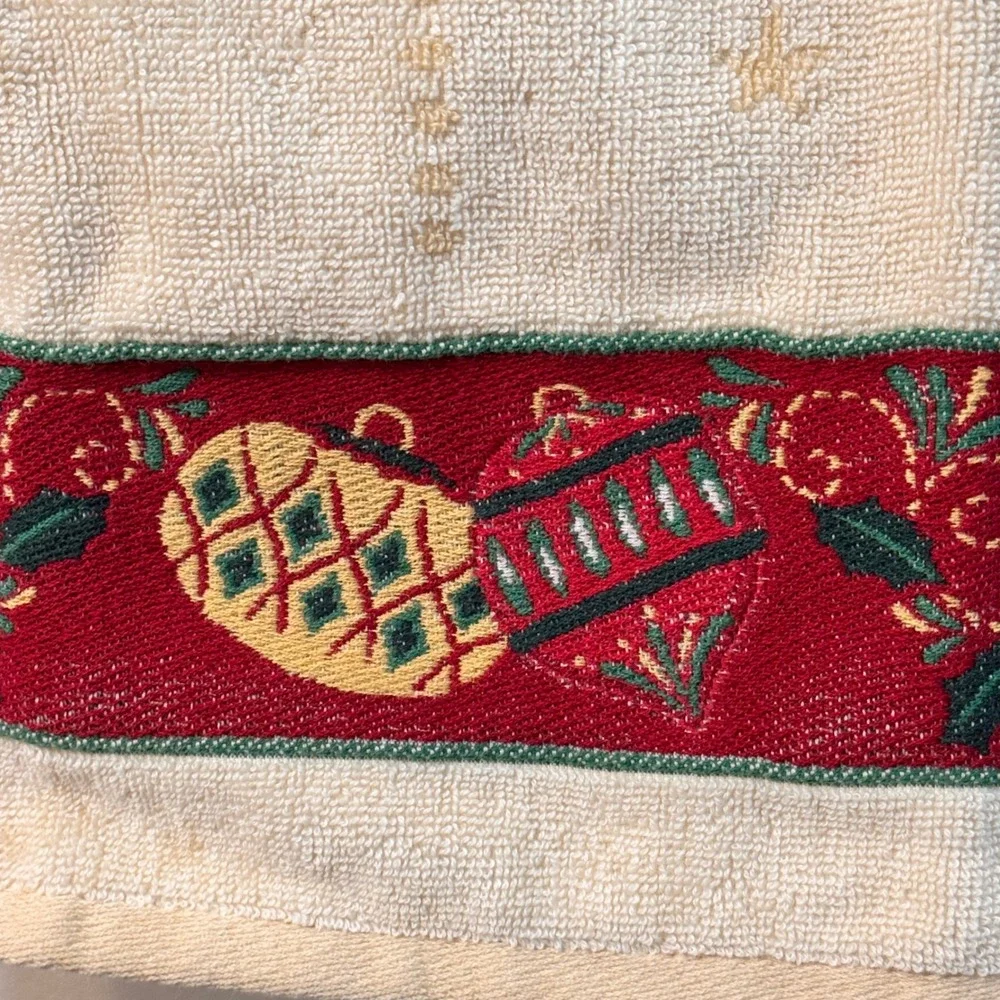 2 Lenox Christmas Hand Towel Cream Cotton Star Ornament Holly Holiday Decor NEW